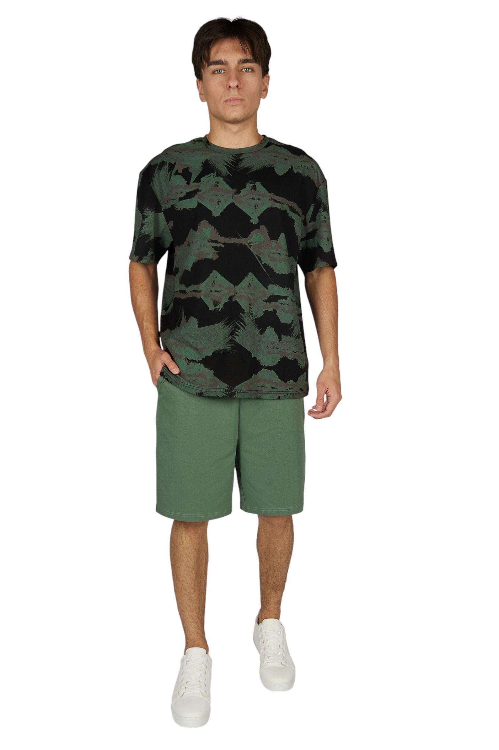 Футболка мал. АРТ.B-TS36025,чер-зел,хл-эл